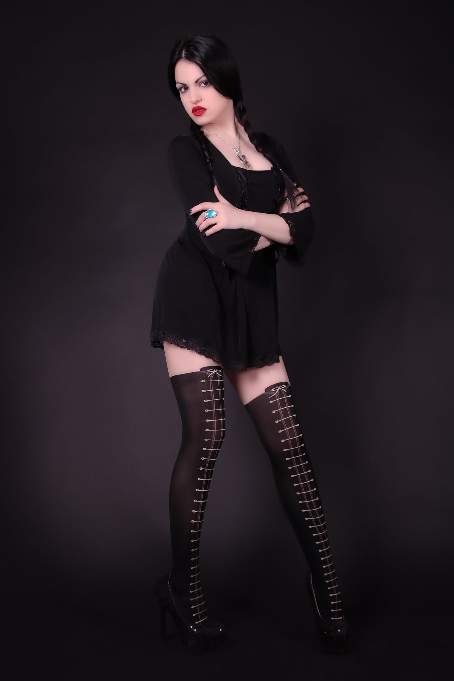 Dive into the Depths of Gothic Fashion: History, Style Elements, and Revamping Your Wardrobe