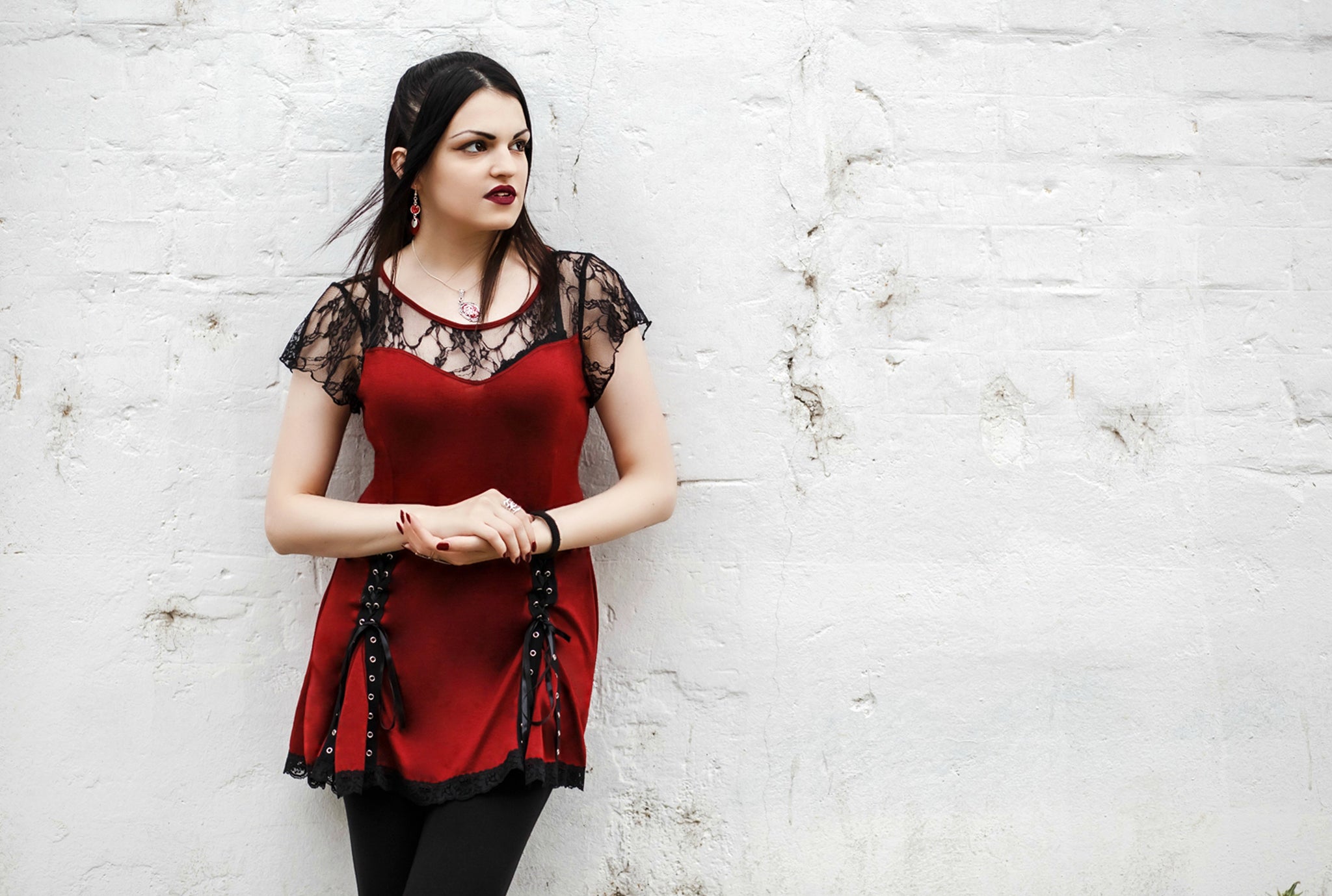 Gaelira Gwaelon: Gothic Go-Getter!