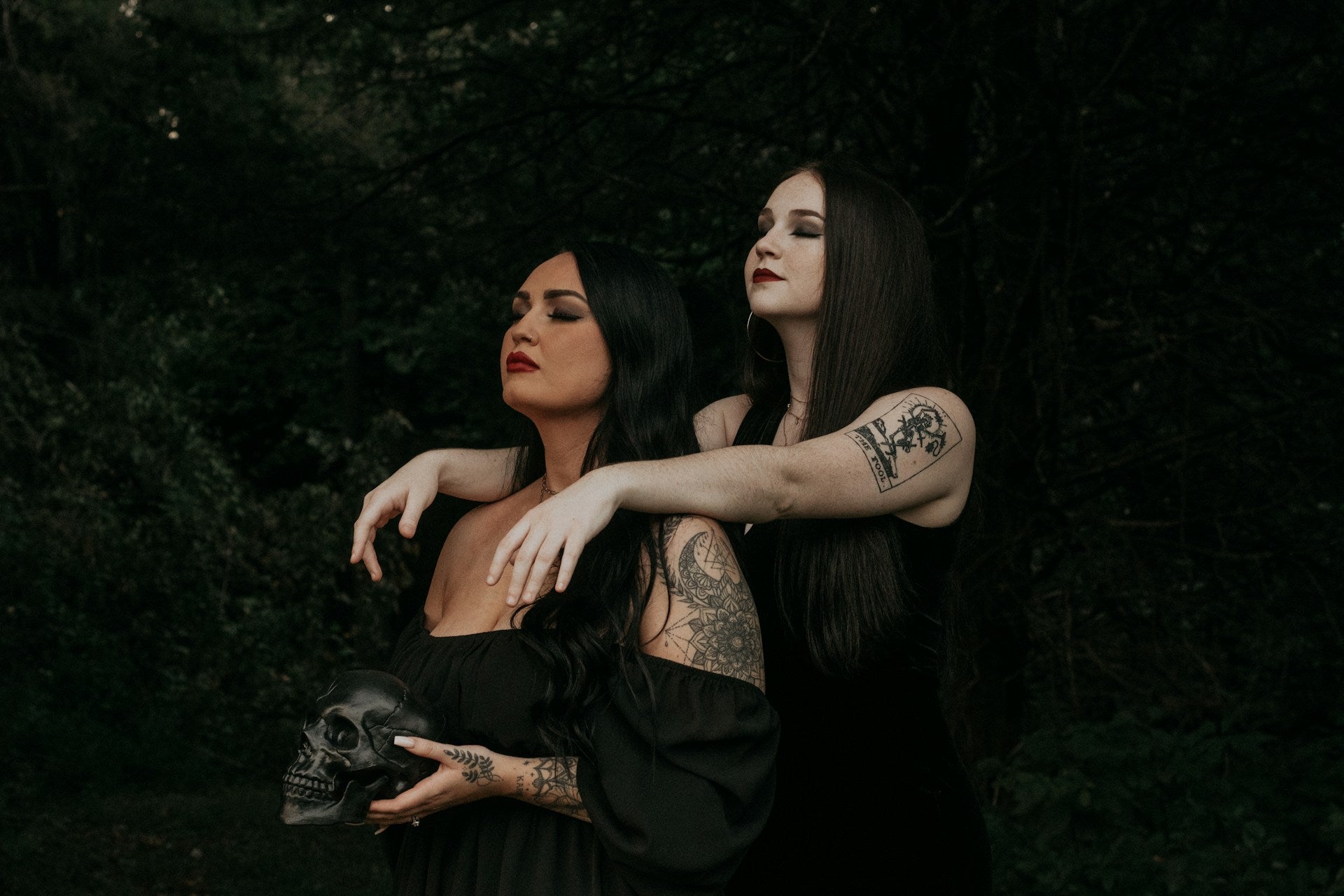 Creating Gothic Inspired Looks for All Body Types