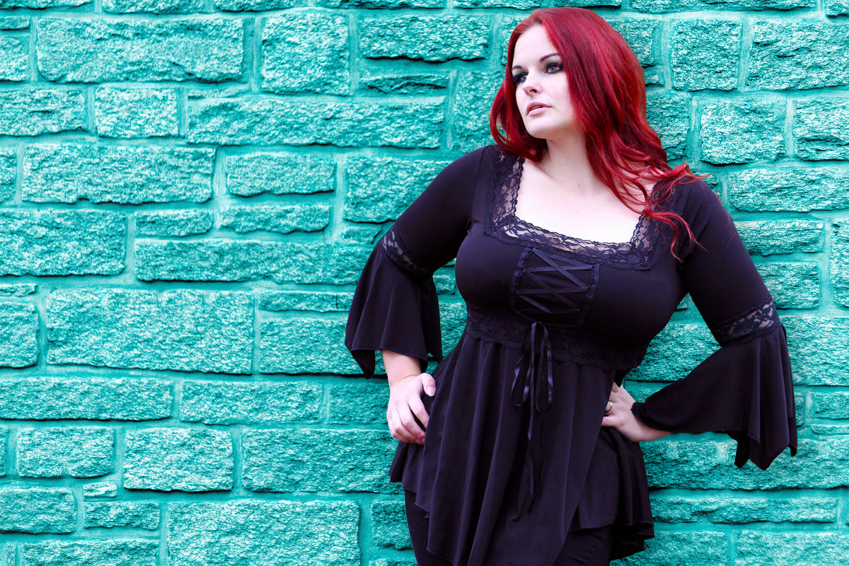 Dare Fashion - Confident Curvy Couture